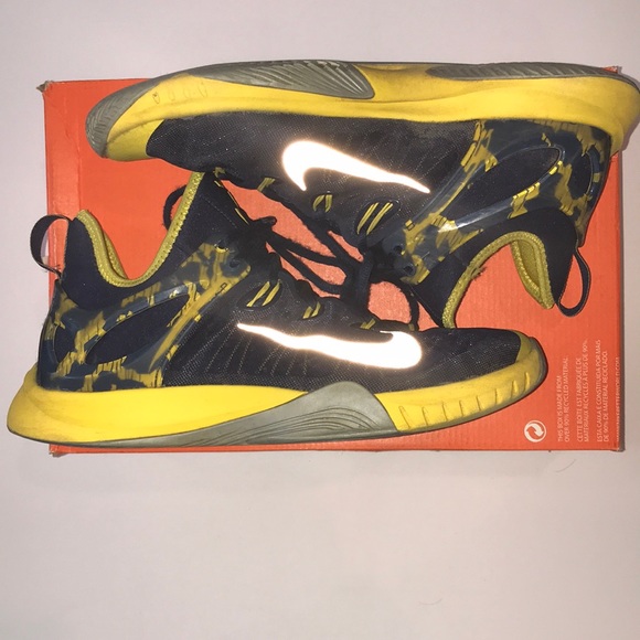 Paul George PE Size 9.5 Nike Zoom Hyperrev 2015 - Picture 4 of 8